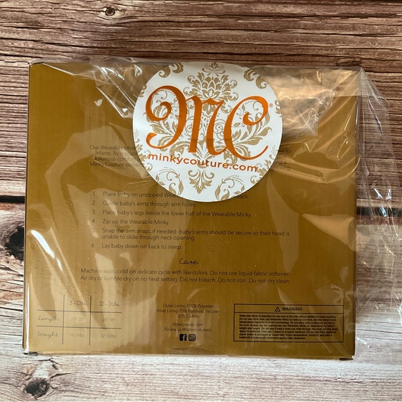 2- Wearble Minky Infant Blankets NIB 3-12 months - Picture 4 of 10